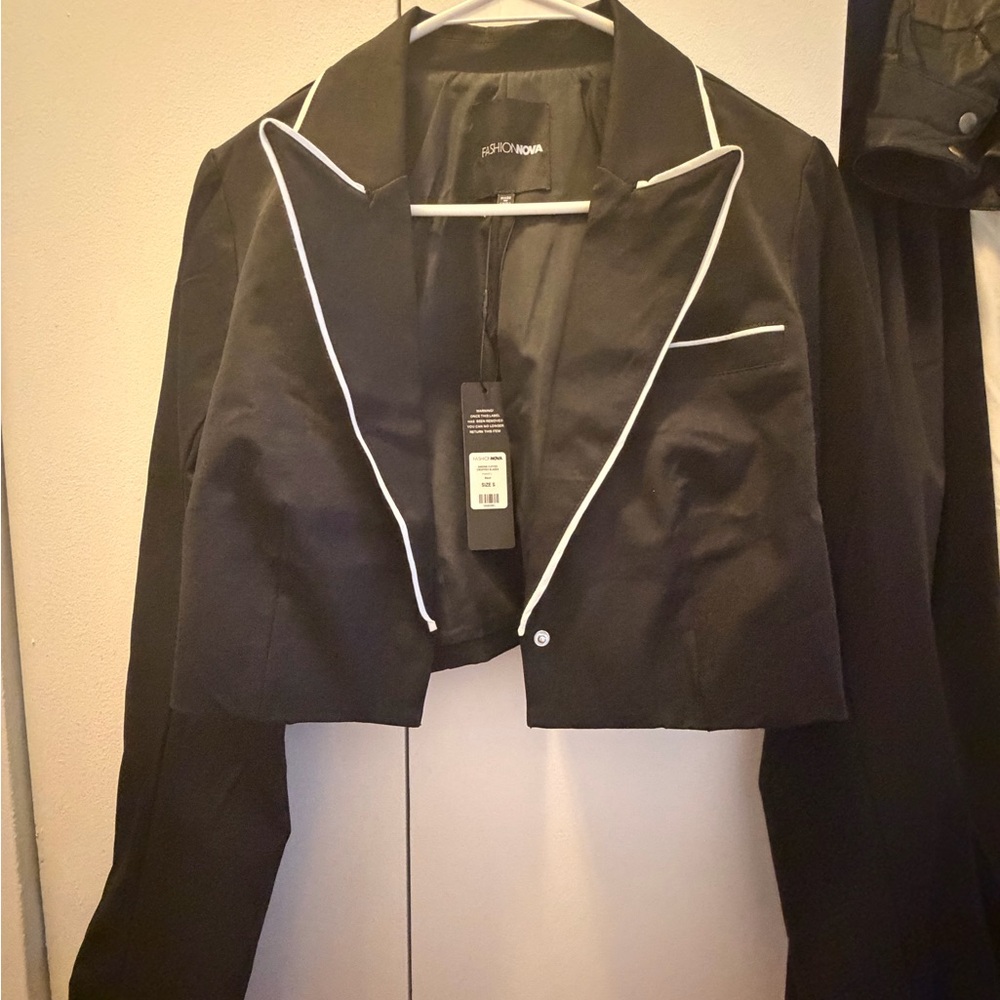 Fashion Nova Black Cropped Blazer with White Trim